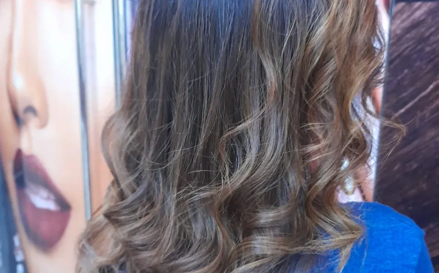 Alanaqa Althahabia Ladies Salon website preview