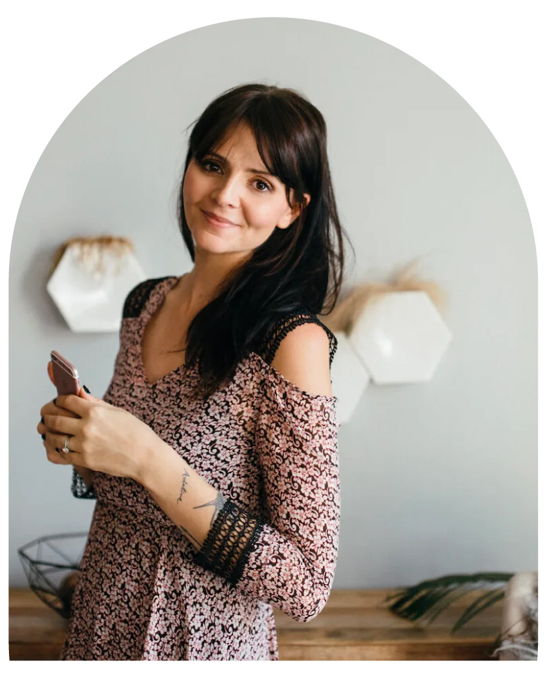 Joelle, founder & lead stylist