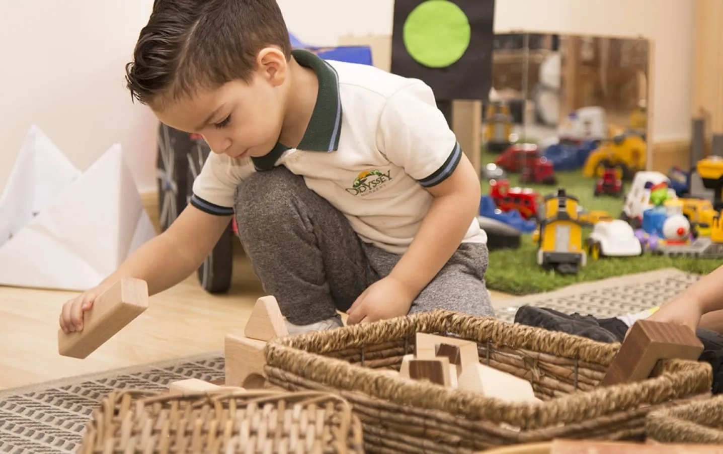 Light table sensory exploration