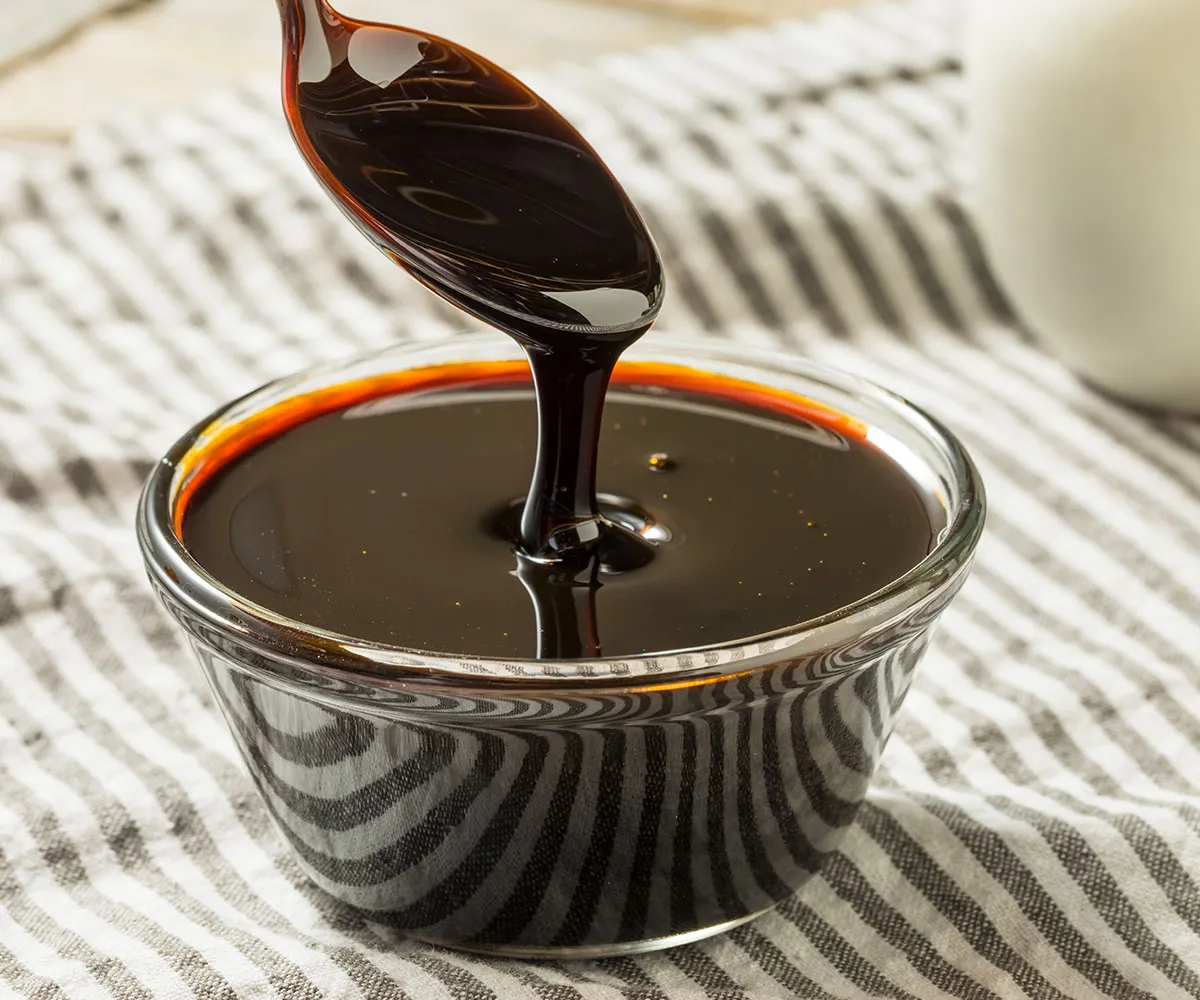 Dark sugarcane molasses