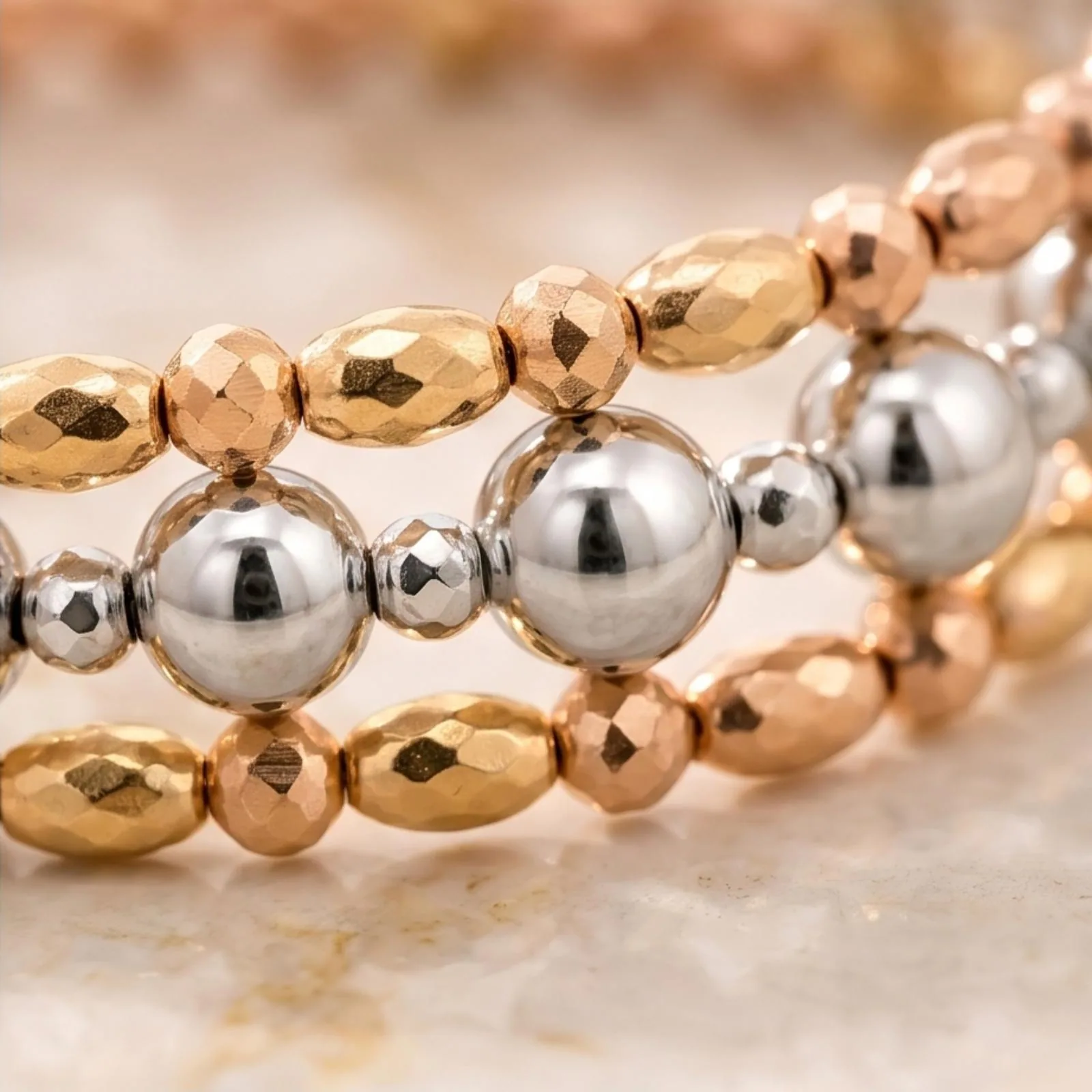 Tri-tone bangle detail