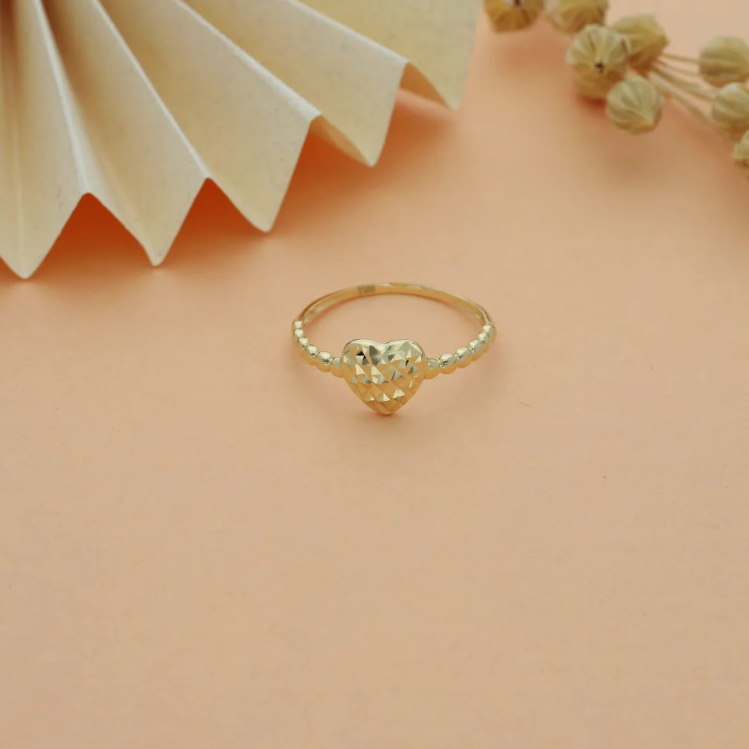 Diamond-cut heart gold ring