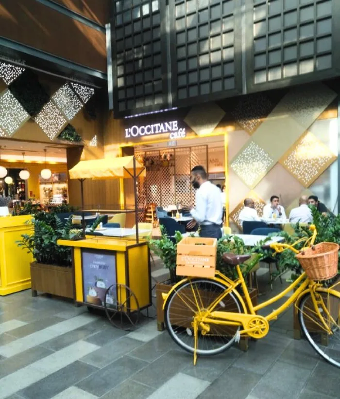 Branded retail signage and storefront
