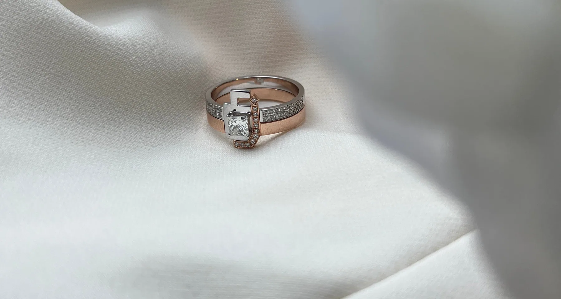Hiba Jaber signature ring