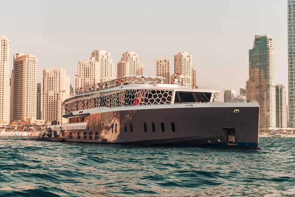 250ft super-yacht with deck pool