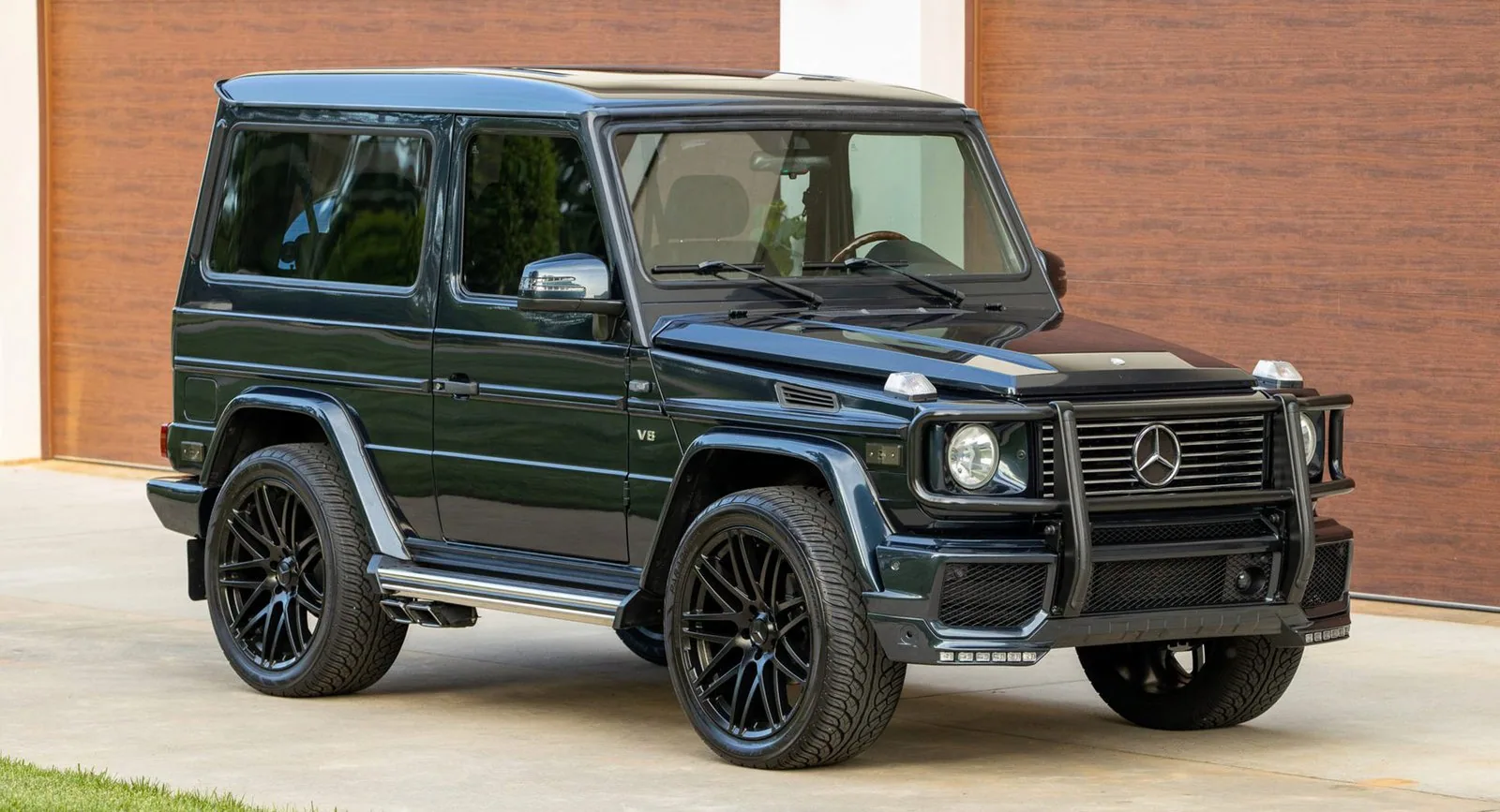 Mercedes-Benz G500 luxury SUV
