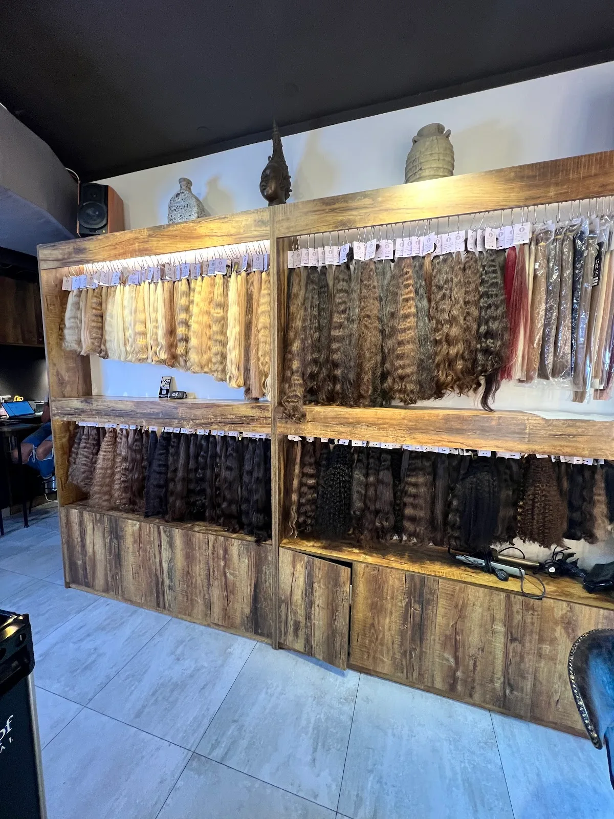 Wall of hair-extension shades on display at Paulista