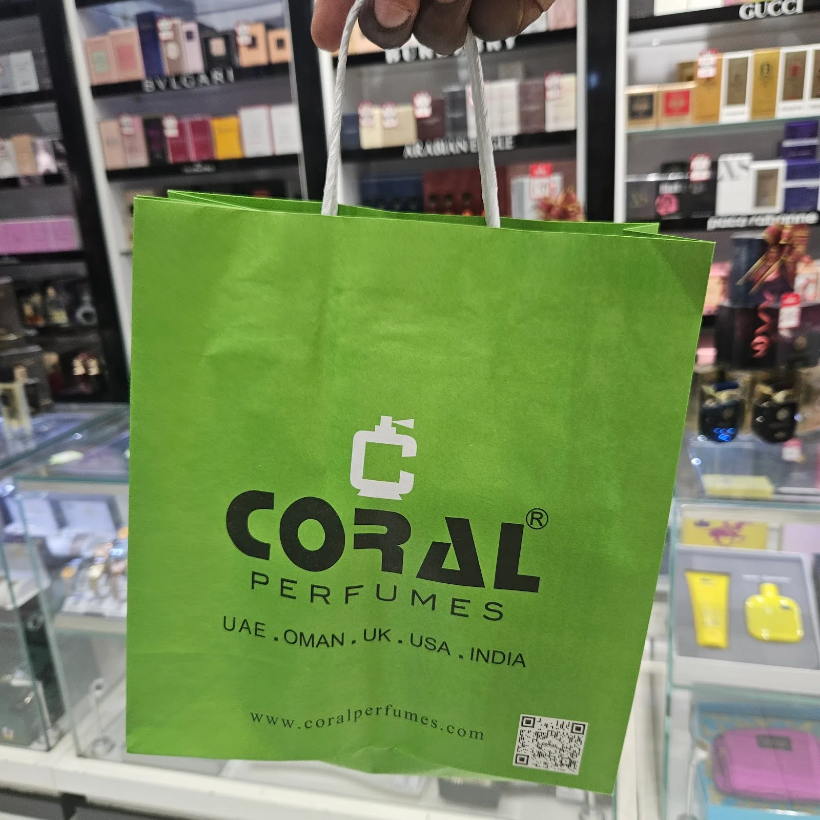 Green Coral Perfumes shopping bag