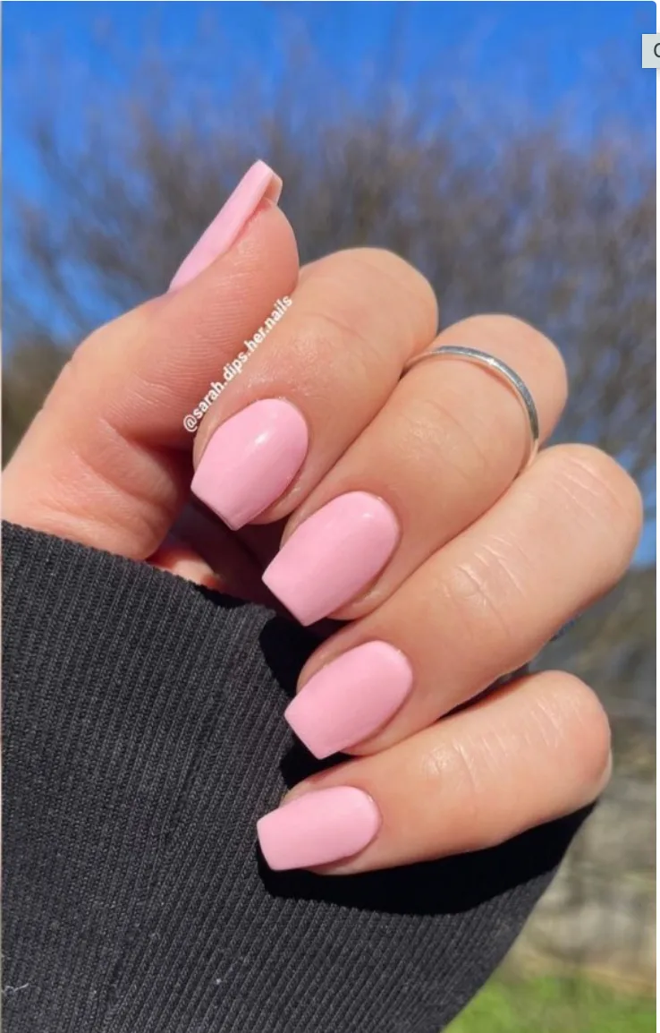 Soft pink square manicure