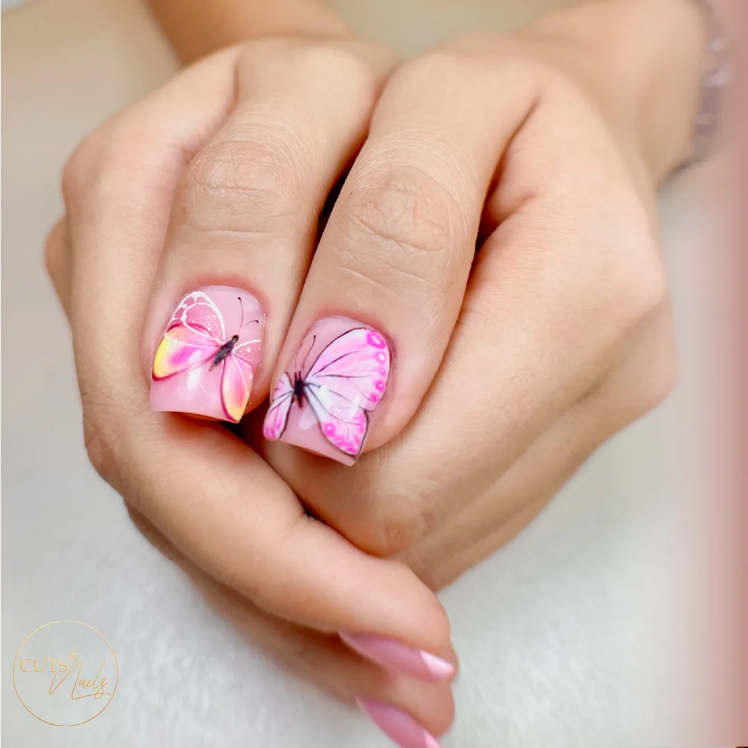 Bold yellow gel nails