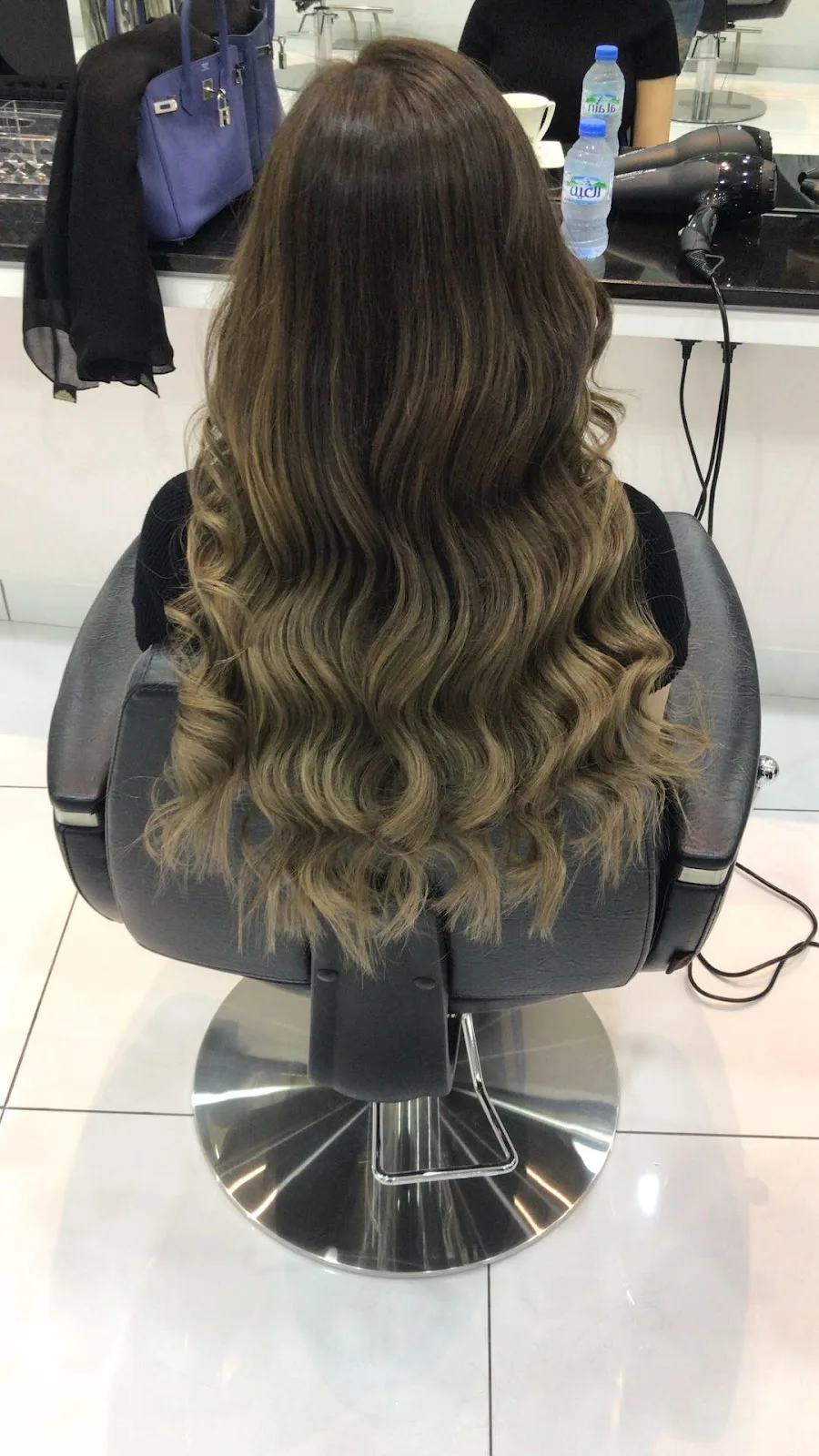 Balayage colour result on long wavy hair
