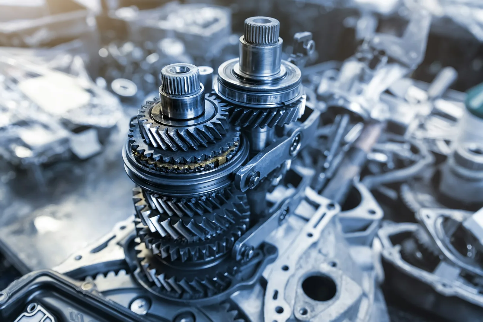 Close-up of a vehicle gearbox and gears during mechanical service