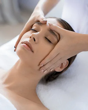 Relaxing head and face massage