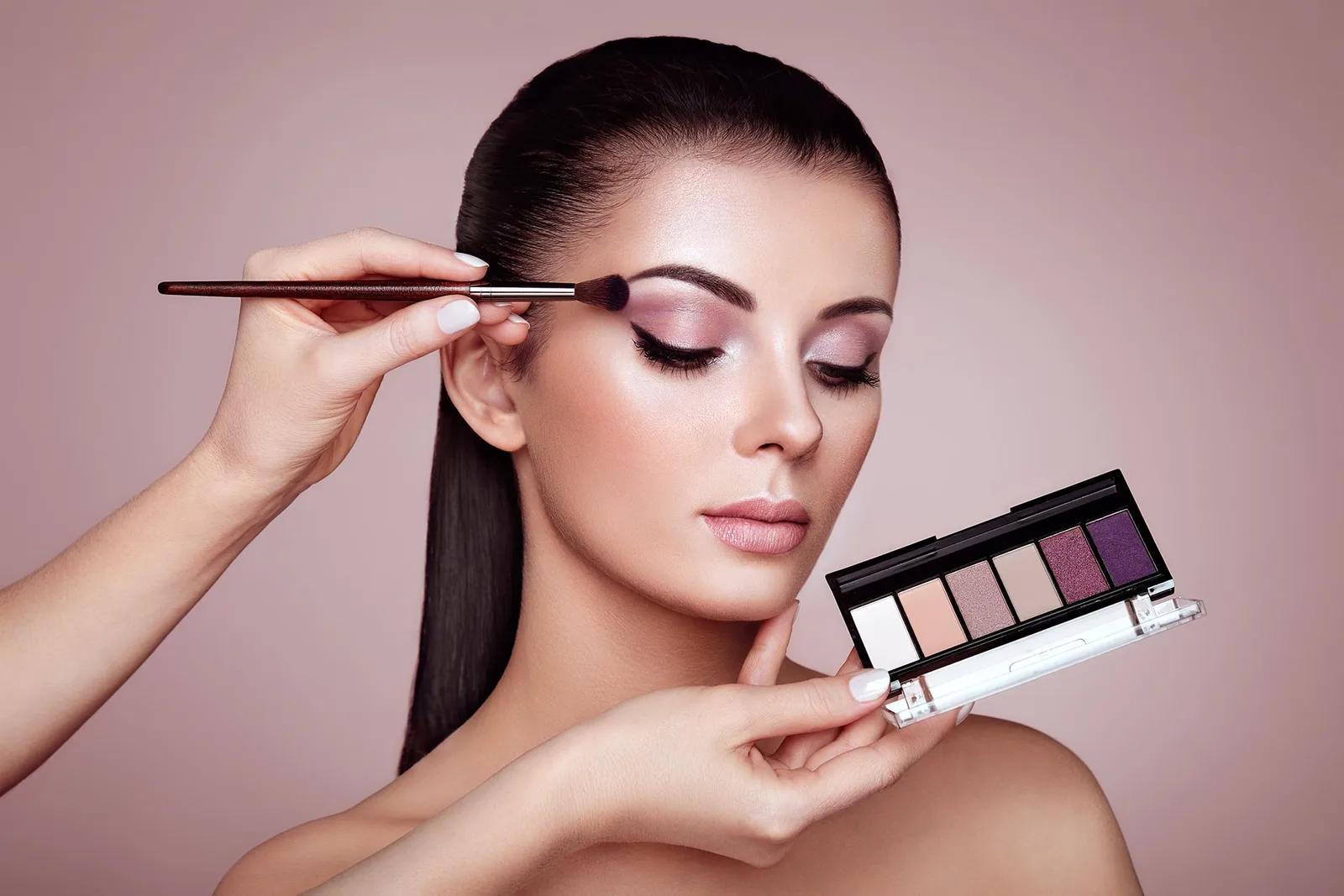 Make-up application detail