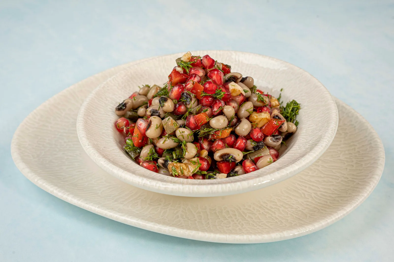 Börülce salatası — black-eyed pea salad with pomegranate, walnut and dill