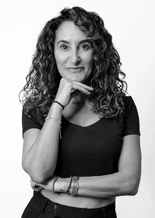 Portrait of a stylist from the Unik Hair Studio team