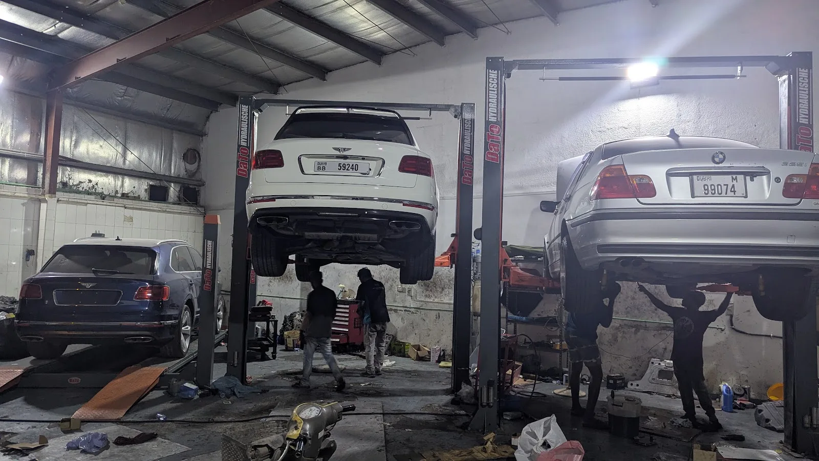 A clean vehicle in the AutoMedic workshop