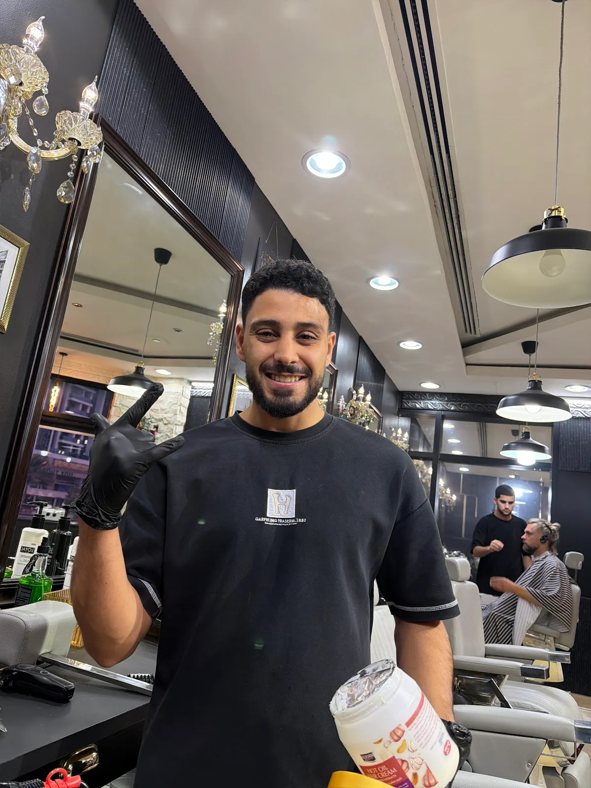 A James Pro barber ready at the chair