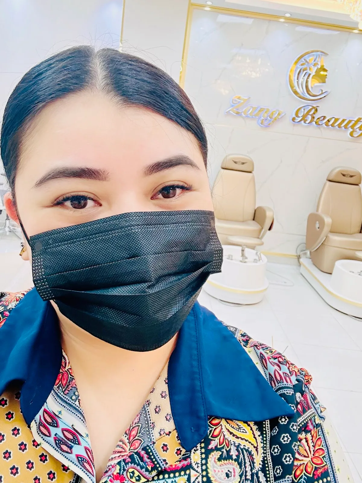 A member of the Zang Beauty team at the reception