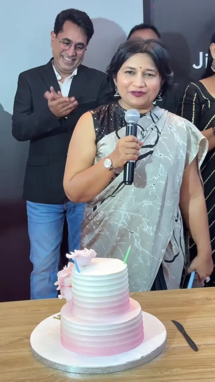 A celebration moment at Jini Glam Ladies Salon