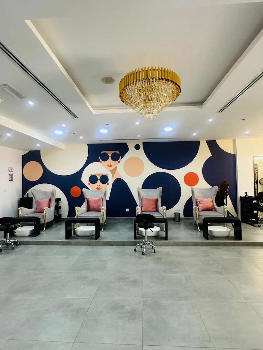 Pedicure lounge with pop-art mural