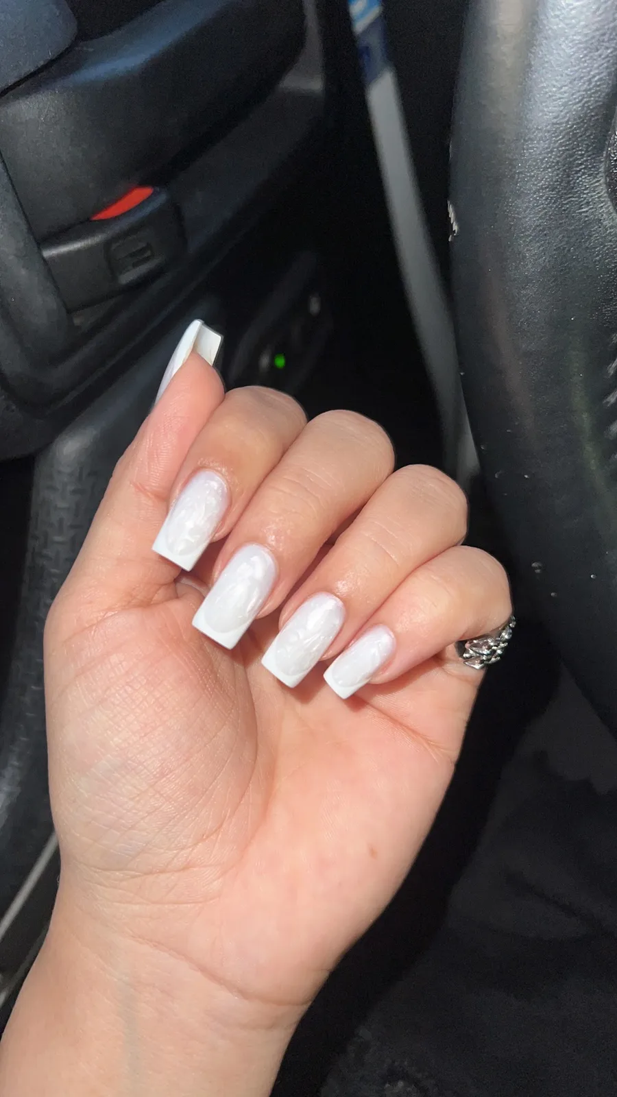 White pearl chrome nail set